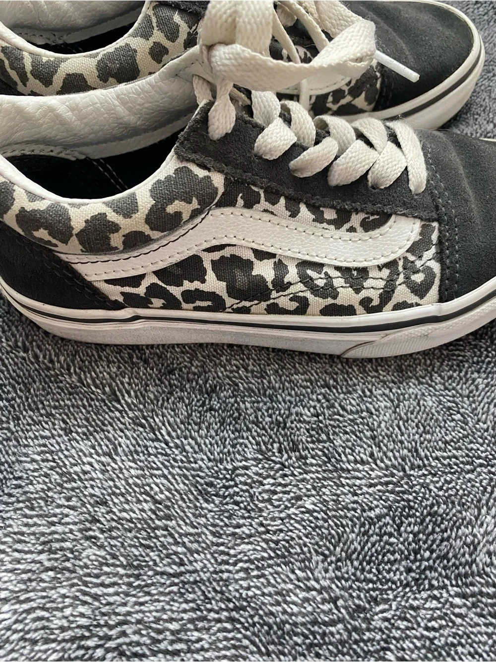 Vans Old Skool Kids 12 Leopard Print Sneakers - Black Suede